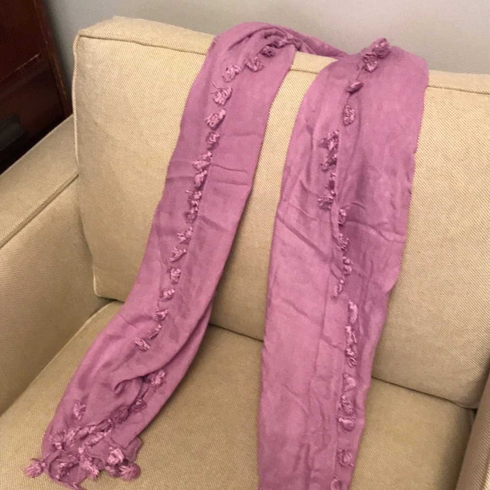 Purple scarf with tassels